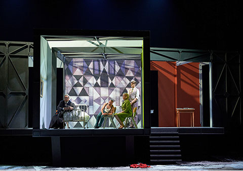 Am Ende Licht, Simon Stephens,&nbsp; Stuttgart Regie Elmar Goerden, Bühne Merlo/Stengl, Katharina Hauter, Sebastian Röhrle, Foto Katrin Ribbe