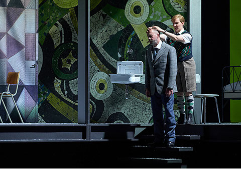 Am Ende Licht, Simon Stephens, Regie Elmar Goerden, Bühne Merlo/Stengl, Nina Siewert, Marco Massafra, Jannik Mühlen, Foto Katrin Ribbe