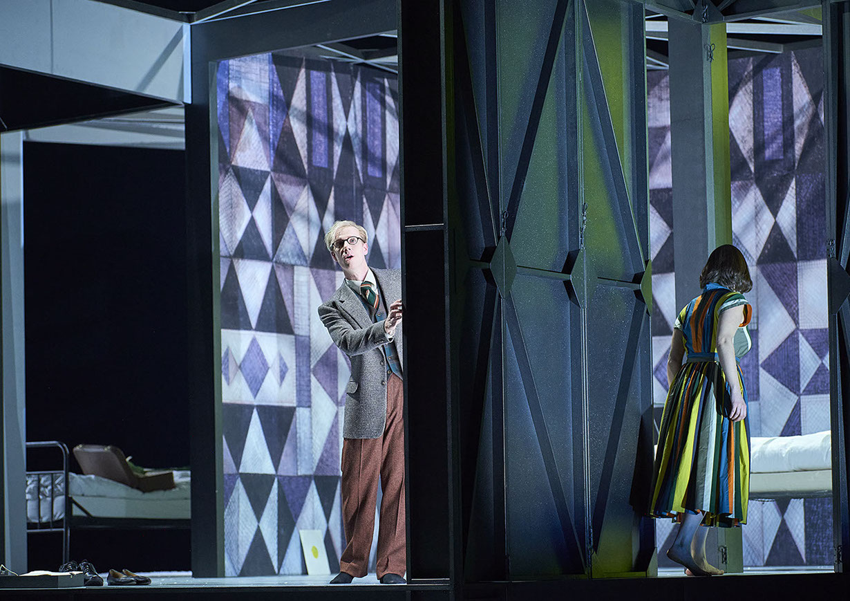 Am Ende Licht, S. Stephens, Regie E. Goerden, Merlo/Stengl, Rodewald, Dörr, Meguid, Röhrle, Hauter, Mühlenweg, Massafra, Krappatsch, Foto Ribbe