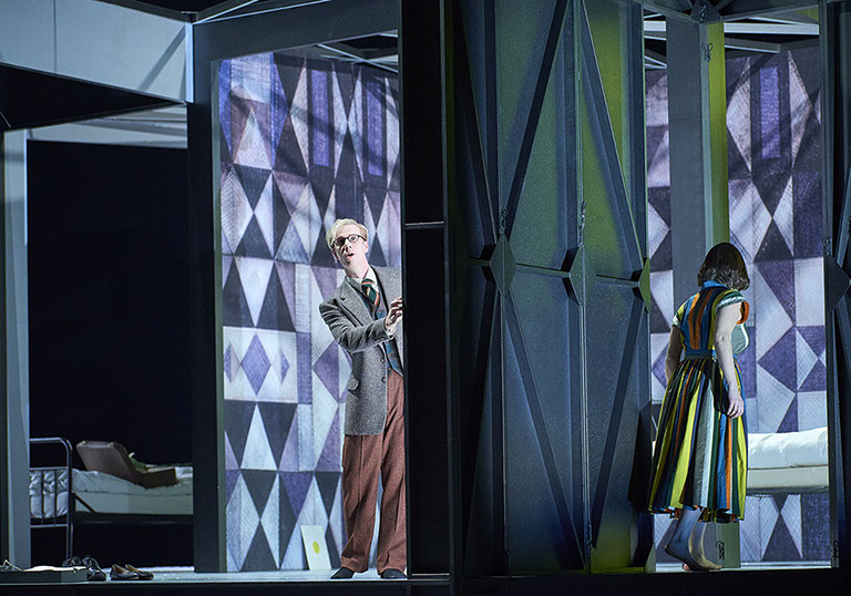 Am Ende Licht, S. Stephens, Regie E. Goerden, Merlo/Stengl, Rodewald, Dörr, Meguid, Röhrle, Hauter, Mühlenweg, Massafra, Krappatsch, Foto Ribbe