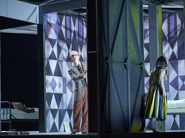 Am Ende Licht, S. Stephens, Regie E. Goerden, Merlo/Stengl, Rodewald, Dörr, Meguid, Röhrle, Hauter, Mühlenweg, Massafra, Krappatsch, Foto Ribbe