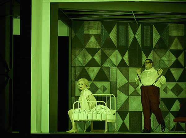 Am Ende Licht, Simon Stephens, Stuttgart, Regie Elmar Goerden, Bühne Merlo/Stengl, Kostüm Kirchleitner, Nina Siewert, Foto Katrin Ribbe