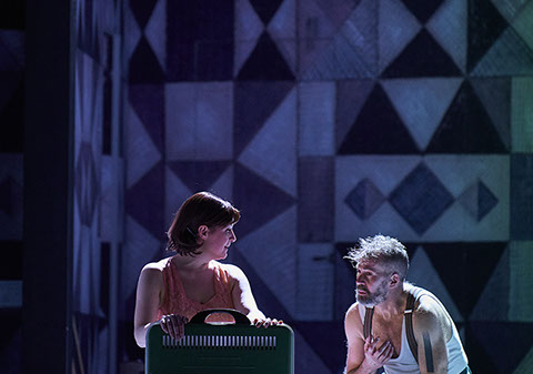 Am Ende Licht, Simon Stephens, Stuttgart, Regie Elmar Goerden, Bühne Merlo/Stengl, Therese Dörr, Mariette Meguid, Foto Katrin Ribbe