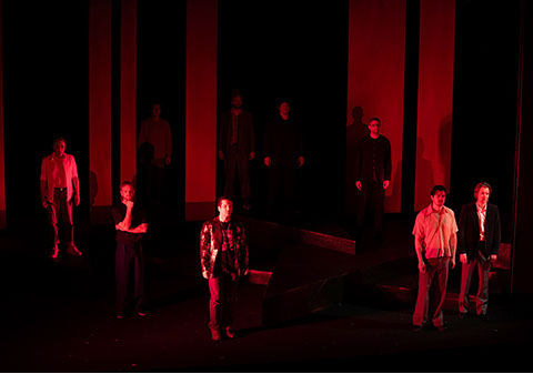 Am Ende Licht, S. Stephens, Regie E. Goerden, Merlo/Stengl, Rodewald, Dörr, Meguid, Röhrle, Hauter, Mühlenweg, Massafra, Krappatsch, Foto Ribbe