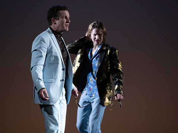 Am Ende Licht, S. Stephens, Regie E. Goerden, Merlo/Stengl, Rodewald, Dörr, Meguid, Röhrle, Hauter, Mühlenweg, Massafra, Krappatsch, Foto Ribbe