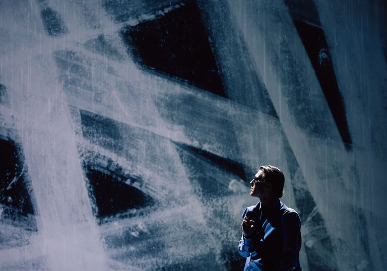 Am Ende Licht, Simon Stephens, Stuttgart, Regie Elmar Goerden, Bühne Merlo/Stengl, Kostüm Kirchleitner, Sylvana Krappatsch, Foto Katrin Ribbe