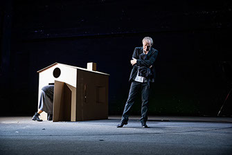 Medea, Grillparzer, Josefstadt, Regie Goerden, Bühne Merlo/Stengl, Sandra Cervik, Joseph Lorenz, Foto Knie