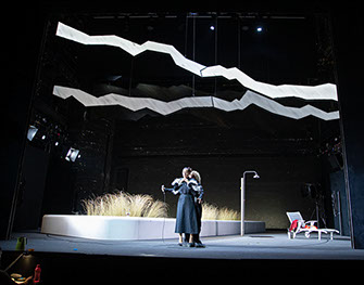 Medea, Grillparzer, Josefstadt, Regie Goerden, Bühne Merlo/Stengl, Sandra Cervik, Katharina Klar, Foto Knie