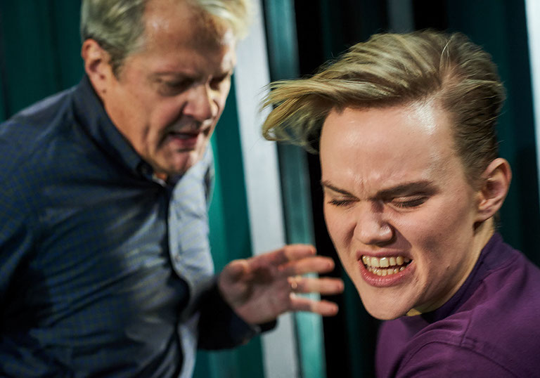 Rosmersholm, Stengl, Josefstadt, Regie Elmar Goerden, Bühne Merlo/Stengl, Herbert Föttinger, Katharina Klar, Joseph Lorenz, Foto Reismann